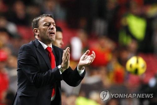 This undated file photo taken by the EPA shows Portuguese football coach Paulo Bento, who was named the South Korean national football head coach on Aug. 17, 2018. (Yonhap)
