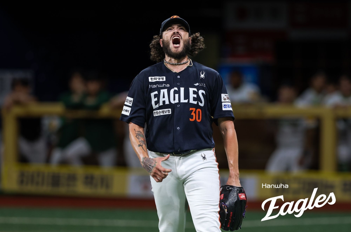 Hanwha Eagles starter Cody Ponce celebrates after retiring a batter during a Korea Baseball Organization regular-season game against the Kiwoom Heroes at Gocheok Sky Dome in Seoul on July 4, 2025, in this photo provided by the Eagles. (PHOTO NOT FOR SALE) (Yonhap)