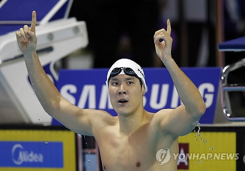 ２００メートル自由形で金メダルを獲得した朴泰桓（ＥＰＡ＝聯合ニュース）