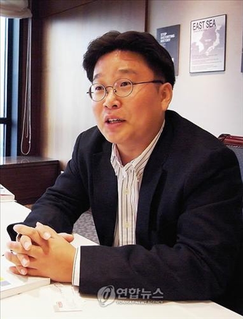 서경덕 "한국 홍보 정부.기업.민간이 함께" - 2