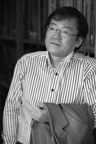 박성서 "대중가요사는 우리 역사이자 자화상" - 2
