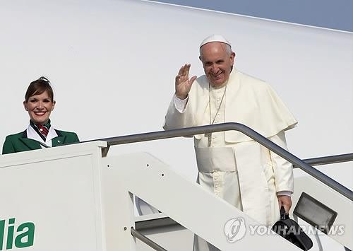 교황이 코카잎을 씹는 의미는…볼리비아 모랄레스 리더십 - 2
