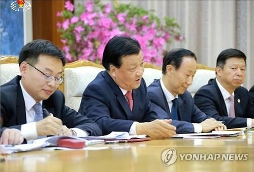 시진핑, 핵포기 압박-관계개선에 대북라인 '총동원' - 3