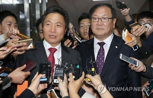 또 '공' 넘겨받은 정개특위, 선거구획정 돌파구 만들까 - 2