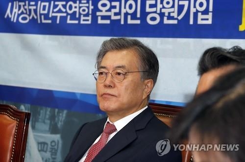 文 "조기선대위 출범 공감…대표직에 아무 미련 없어" - 2