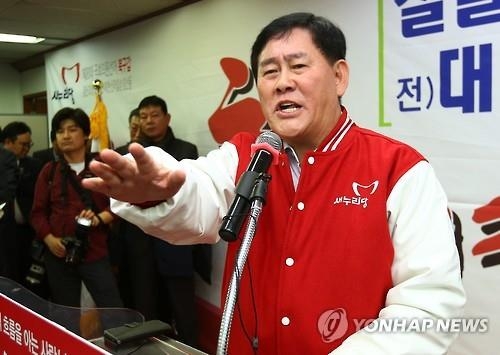 최경환, '영남 물갈이' 시동 거나…TK·PK '종횡무진' - 2