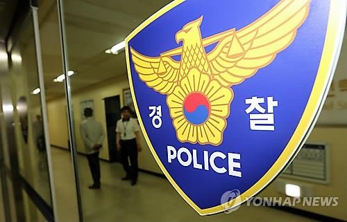 '가위 하나로 뚝딱' 구형차량만 골라 턴 절도범 구속 - 2