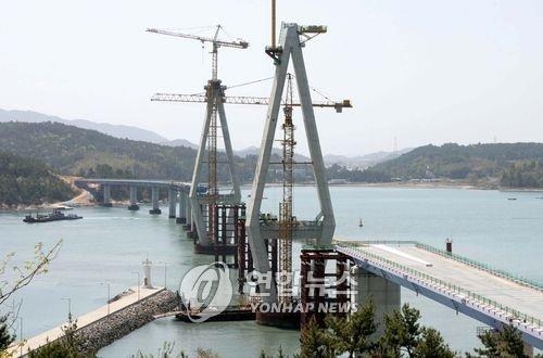 <소록도 100년> ① '작은 사슴 섬'을 가다 - 2