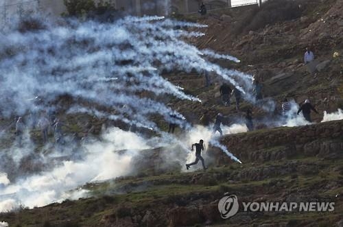 팔' 청소년 산 채 불태워 살해한 유대인 2명에 징역형 - 2