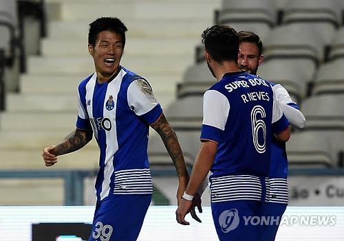'석현준 결장' 포르투, 벤피카에 2-1 역전승 - 2