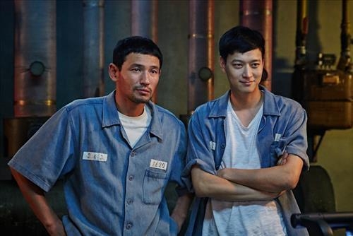 <박스오피스> '검사외전' 개봉 12일째 800만명 돌파 - 2