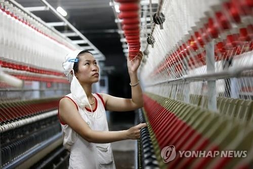 중국 1월 수출 11.2% 급감…예상보다 크게 악화(종합) - 2