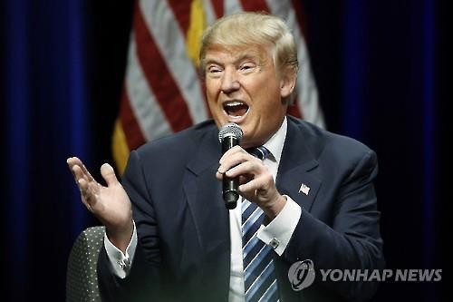 美 FBI-애플 '국가안보 vs 프라이버시' 놓고 갈등 격화 - 4