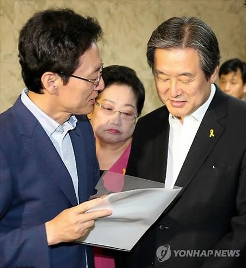 與, 오후 긴급최고위 소집…김무성-정두언 '대질' 주목 - 2