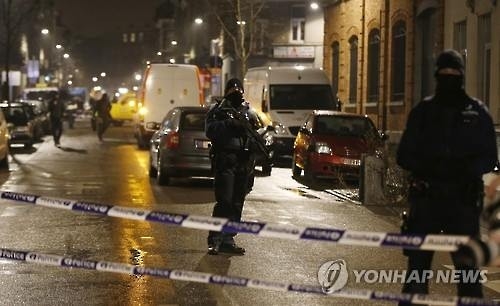 벨기에 경찰, 테러 관련 4명 추가 검거 - 2