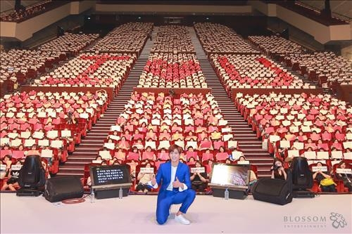 박보검, 대만서 2천500명 팬과 만나…"사랑에 보답" - 3