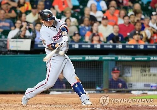 박병호, 득점권서 첫 3루타…멀티히트 활약(종합) - 2
