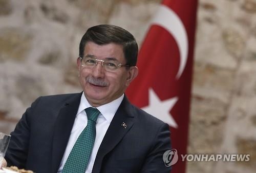 터키 총리 전격 사퇴…대통령과 권력 다투다 '백기'(종합) - 3