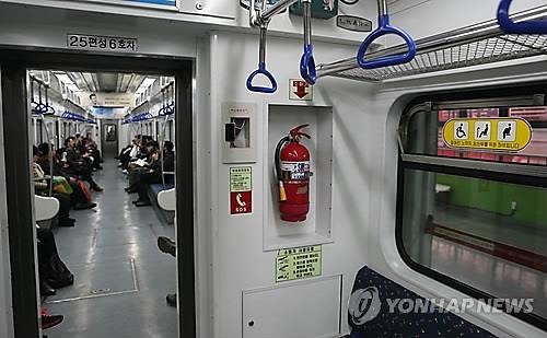 부산·인천·대구도 '제2 구의역' 우려…스크린도어 외주 - 4