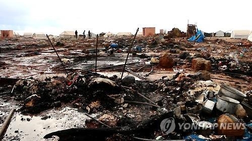 시리아 반군 거점 이들리브에 집중 폭격…"수천명 대피" - 3