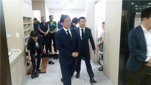 박원순 "유족 앞 고개 못들어…관행에 맞서 싸우겠다" - 2