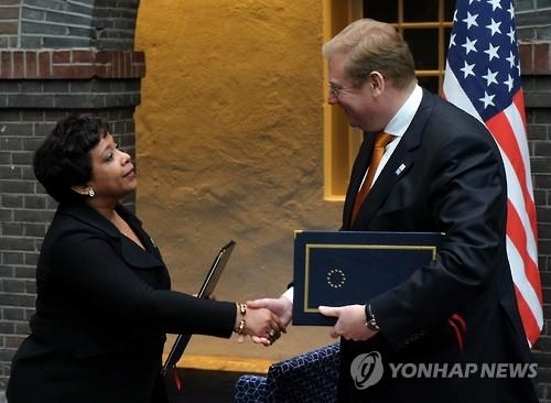 EU-미국, 사법기관 공유 개인정보 보호 협정 체결 - 2