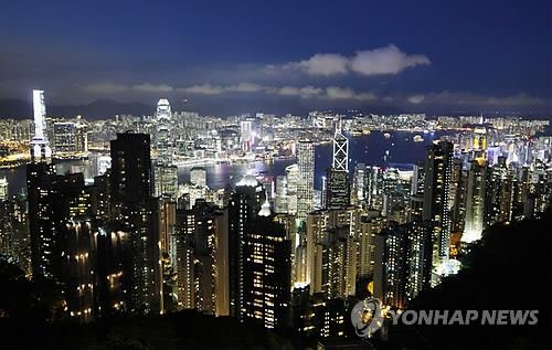 홍콩서 럭셔리주택 3천억원에 팔려…역대 최고가 - 3