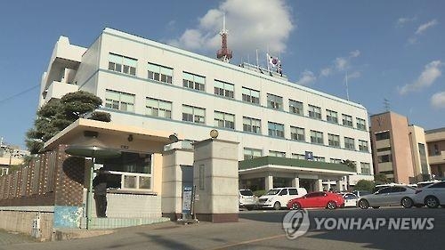 '국민공분' 섬 성폭행 언론 브리핑·피의자 얼굴 공개 않기로 - 2