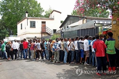 伊 거주인구, 90년 만에 첫 감소…6천60여만 - 2