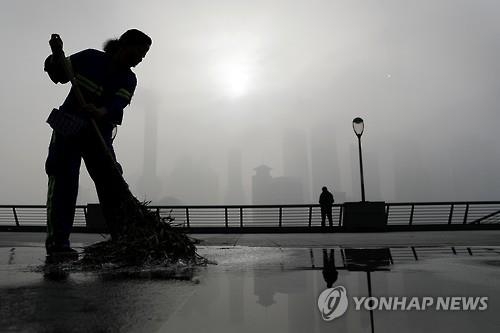 中 GDP대비 총부채, 미국보다 많아져…韓 가계부채 신흥국 1위 - 4