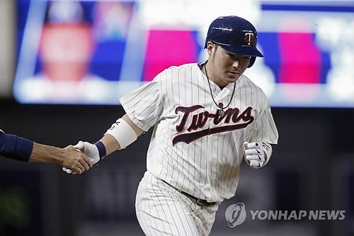 박병호 "시행착오 겪는 중…이겨내야죠" - 2