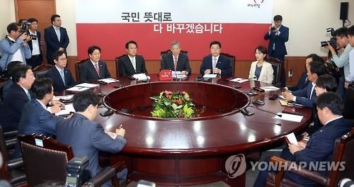 새누리, 유승민·윤상현 등 탈당파 7명 일괄복당 허용 - 2