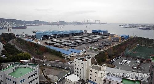 1천300억원짜리 '울산 고래등대' 건립 가능할까 - 3