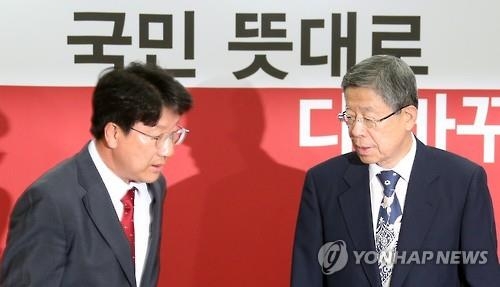 권성동 "사무총장직 교체 못 받아들여…내일 김희옥 면담" - 2