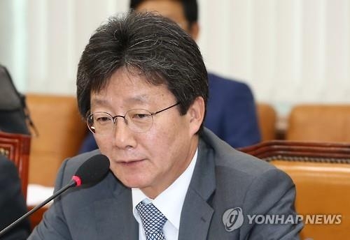 기재위에 거물급 포진…유승민·김부겸 '대선 경제공부?' - 2