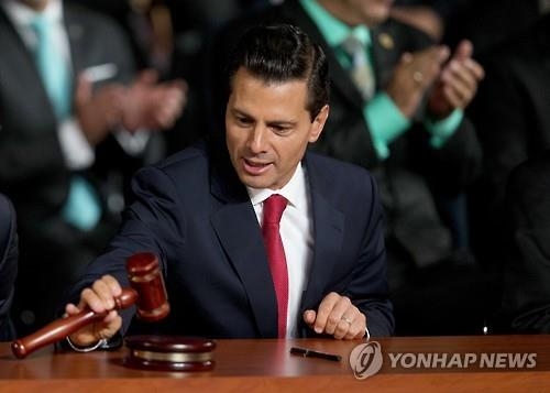 멕시코 대통령 부패방지법 거부권…"광범위해 사생활 침해" - 2