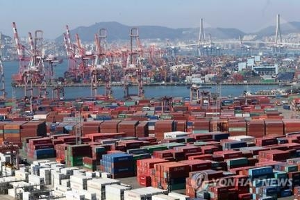 부산 수출전선 부진의 늪 허우적 '7개월 연속 하락세' - 2