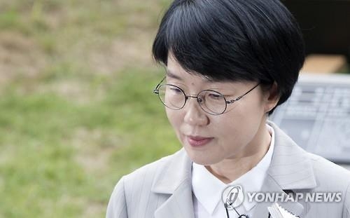 檢 칼끝에 선 박선숙…20년 정치인생 최대 위기 - 2