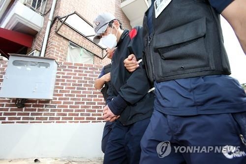 세 살배기 집어 던져 살해한 피의자 "죽을죄 지었다"(종합) - 2