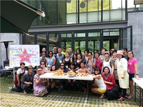 모국 찾은 해외 입양인들, 파주서 1박2일 팸투어 - 2