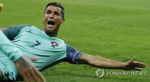 -유로2016- '호날두 결승골' 포르투갈, 웨일스 꺾고 결승행 - 2