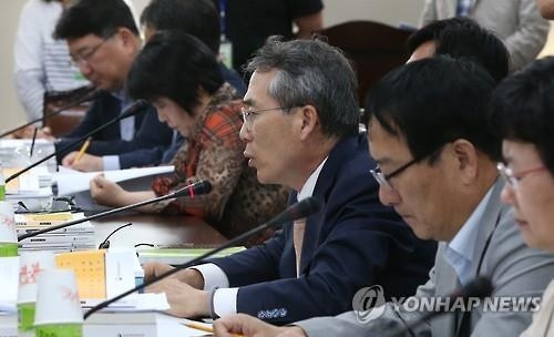 내년 최저임금, 결국 '공익위원' 손에 달렸다(종합) - 3