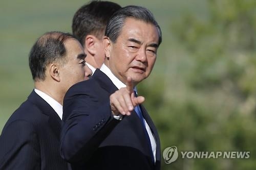 필리핀 외무 "남중국해 판결 배제하며 中과 대화 안한다"(종합) - 3