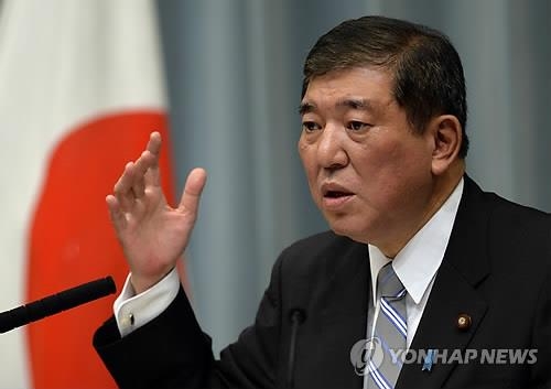 '포스트 아베 잠룡' 이시바, 각료사임 시사…'내 길 간다' - 2