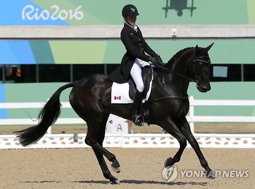 리우 올림픽 승마경기장 미디어텐트로 軍총알 날아들어 - 2
