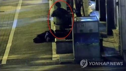 술 취해 길에서 잠들면 털린다…휴가철 부축빼기 기승 - 2