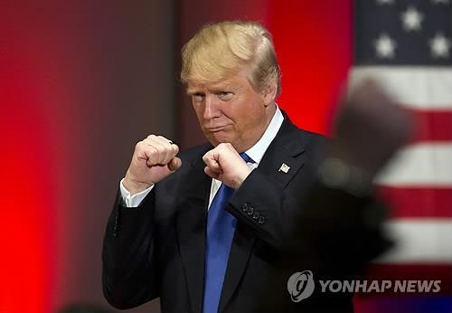 美RNC위원장, 트럼프에 '선거전략 안바꾸면 상하원선거에 집중' - 3