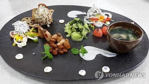 "음식에서 길을 찾다"…고창군 향토음식에 치유·관광 접목 - 2