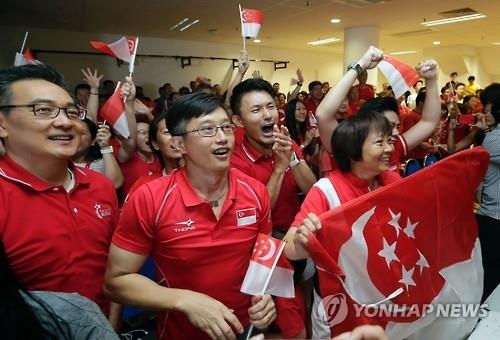 <올림픽> 싱가포르 '영웅' 스쿨링 귀국길…의회 환영행사 계획 - 3
