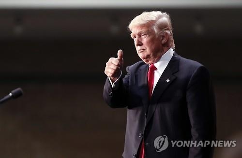 '쩐의 전쟁' 美대선서 돈 안쓰는 트럼프…"공화당에 절대 의존" - 2